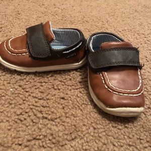 Carter’s toddler shoes